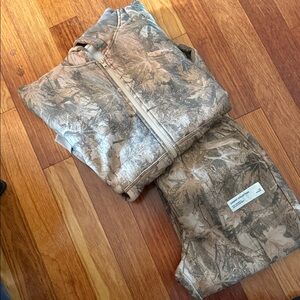 COMFRT Camouflage Sierra set zip up hoodie and pants